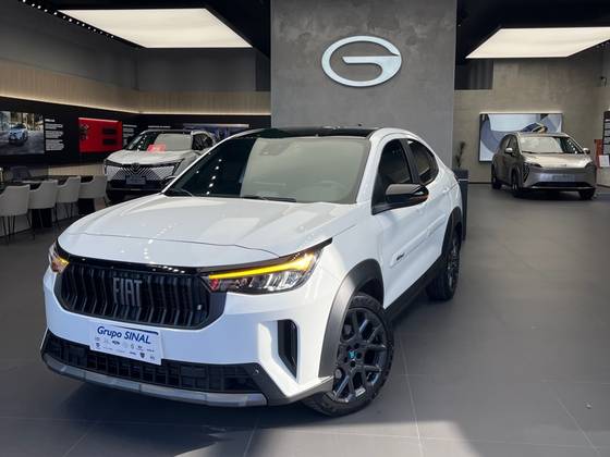 FIAT FASTBACK 1.0 TURBO 200 HYBRID IMPETUS CVT